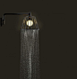 #工业设计# 吊灯花洒
来自德国家具品牌Hansgrohe的创意，吊灯花洒（LampShower），将灯光与水流完美结合，带来一种1930年代上海一般的雍容与古典：

结构其实很简单，但却有让人一看就大呼巧妙的魔力——将水管变成了网状结构，中间则是灯泡，而末端则是环形的花洒，于是，当我们用它淋浴时，光与水齐齐倾泻下来，顿时让人感受到一种超级高大上的视觉效果~

这款吊灯花洒（LampShower），也是2014年科隆室内设计创新大赛最佳中的最佳奖（Best of Best）获奖作品。