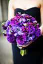 不同花材打造的紫色婚礼手捧花 瞬间让你化身为高贵梦幻的新娘