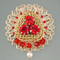 DaisyChao独家设计 时髦红水晶 手工金属盘丝 嫣红水晶点缀胸针