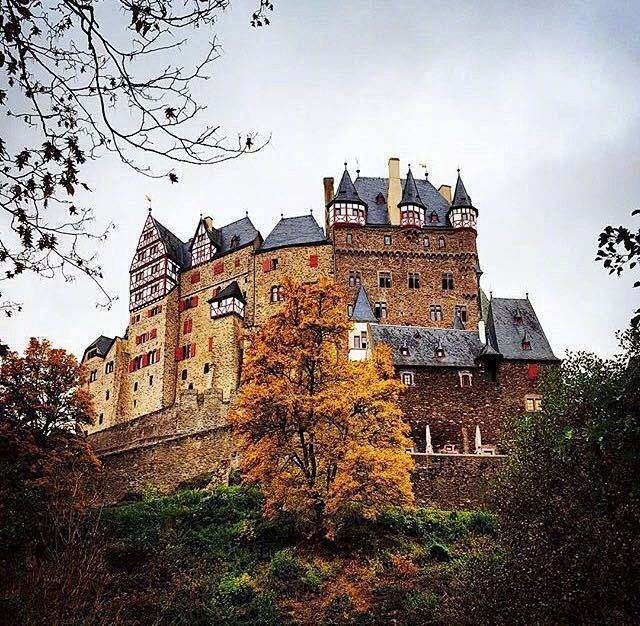 德国Eltz Castle，深山里的中世...
