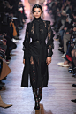 Elie Saab Fall 2018 Ready-to-Wear Fashion Show : The complete Elie Saab Fall 2018 Ready-to-Wear fashion show now on Vogue Runway.