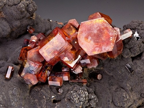 Vanadinite from Moro...