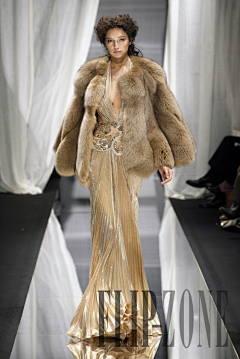 surired采集到ZUHAIR MURAD