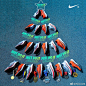 对跑者来说，什么是完美的圣诞大礼？正逢#JustDoItSunday#, 北京#NRC#Pacer和教练用自己的2017六大马拉松奖牌及一双双创造PB的Nike Zoom系列跑鞋，为你搭建了这棵最闪耀的圣诞树。MERRY CHRISTMAS！ ​​​​