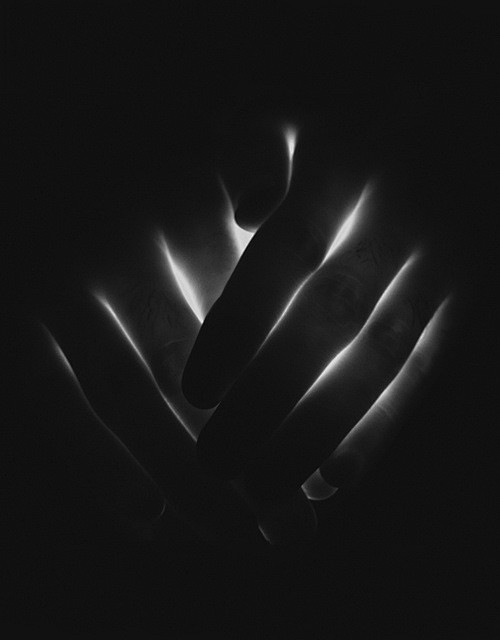 light hands | BLACK