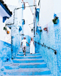 和喜欢的人一起去摩洛哥Ꮯhefchaouen蓝色小镇旅行 。 ​ ​​​​
