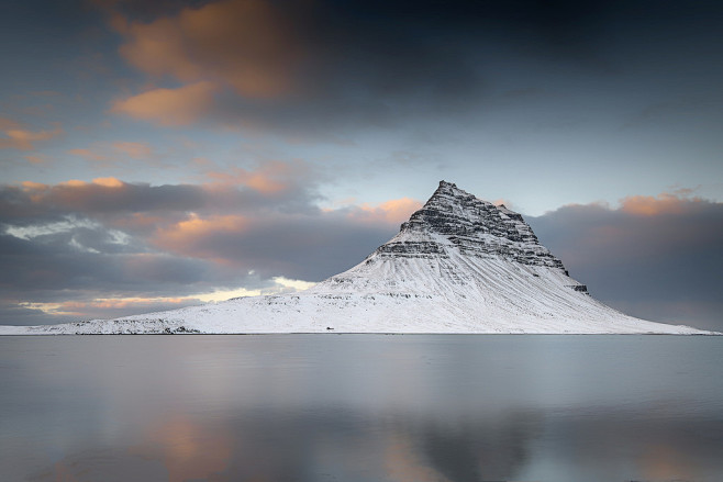 Kirkjufell Mountain ...