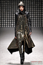 哥特式“星战计划”！Gareth Pugh - 逆反/叛逆 - 穿针引线服装论坛