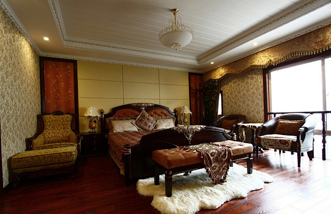 最新的新古典风格大卧室装修图片欣赏