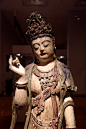 韩国国家博物馆藏宋代彩绘木雕菩萨立像