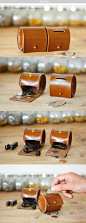 Handmade Cylinder Shaped Leather Coin Purse: 
