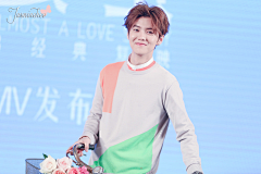 Dddddie采集到鹿晗LUHAN