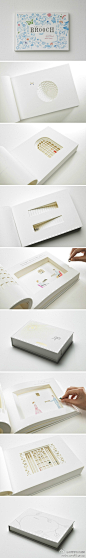 看似一个简简单单的本子，翻开它才看到惊喜，来自日本女设计师Yoshie Watanabe（渡边良重）的作品「Proponere」，像个精致的礼物，特别适用求婚的美好创意。
