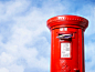 通信,户外,信函,红色,充满的_sb10067485f-001_Letters in postbox, close-up_创意图片_Getty Images China