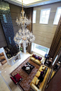 欧美风格别墅五室三厅客厅沙发茶几花瓶灯具地毯装修效果图