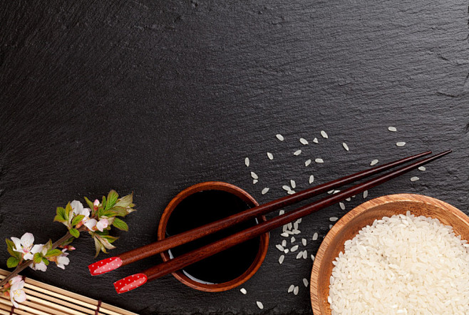 白米与筷子图片