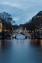新一届的阿姆斯特丹灯光节，展开了一场关于“存在”的探讨_城市_好奇心日报