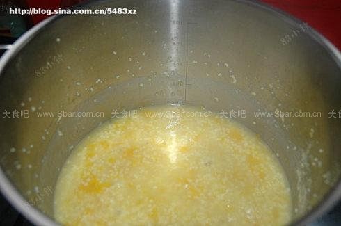 如何做南瓜小米粥的做法（早餐食谱）