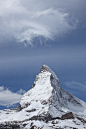 马特宏峰和云，在瑞士采尔马特