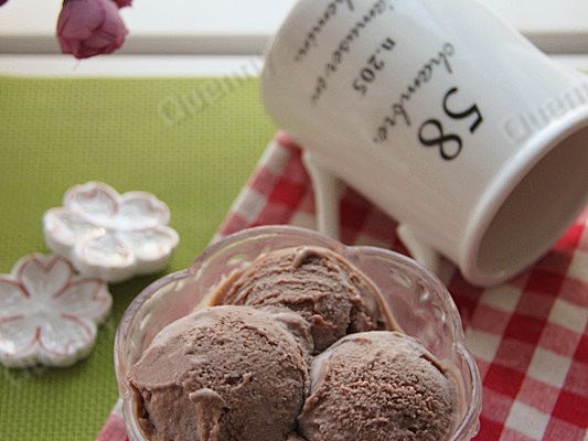 巧克力冰淇淋的图文做法 美厨邦