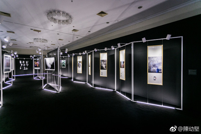 举办至第四年的影像上海艺术博览会(PHO...