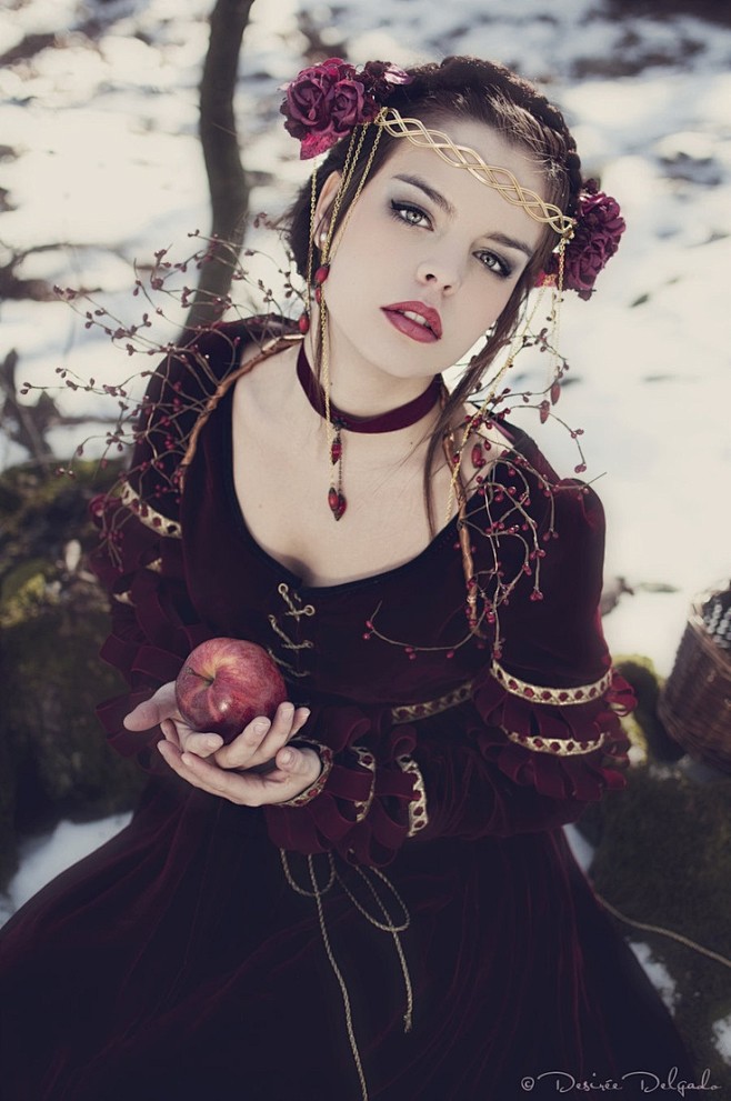 Snow White 4 by Cost...