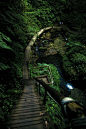 travelingcolors:

Long Ladder | Taiwan (by Hanson Mao)