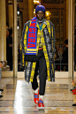 Versace Fall 2018 Menswear Fashion Show : See the complete Versace Fall 2018 Menswear collection.