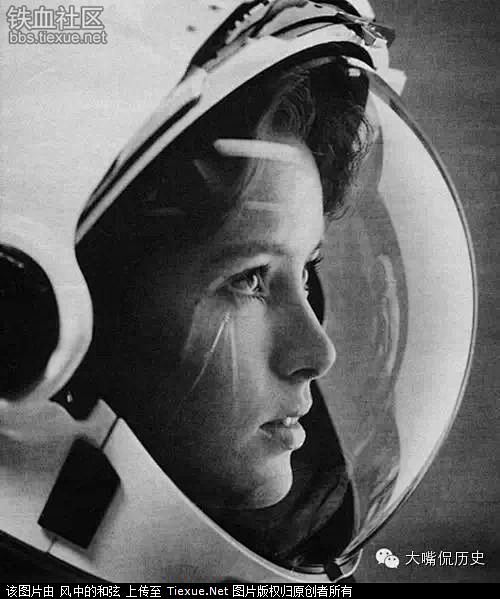 美国女宇航员登上1985年LIFE杂志封...