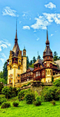 Peleș Castle is a Neo-Renaissance castle in the Carpathian Mountains, near Sinaia, Romania: 