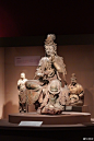 国家博物馆古代佛像展
彩绘木雕观音菩萨坐像
宋代遗存，海外购回，毫无疑问的展厅C位，可惜争议颇多，开脸怎么看怎么觉得怪异，从艺术的角度来说水平可以 ​​​​