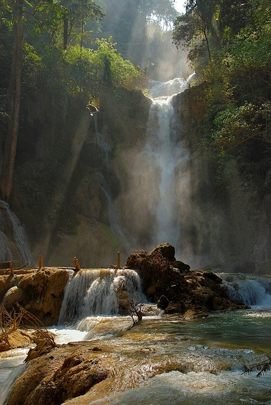 达邝泗瀑布，琅勃拉邦，老挝  