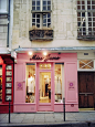 Boutique in pink, Paris