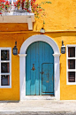 Blue door in Cartegena: 