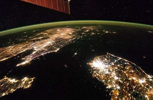 卫星拍摄的全世界夜景图，好唯美的夜景摄影...