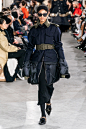 Sacai Fall 2019 Ready-to-Wear Fashion Show : The complete Sacai Fall 2019 Ready-to-Wear fashion show now on Vogue Runway.