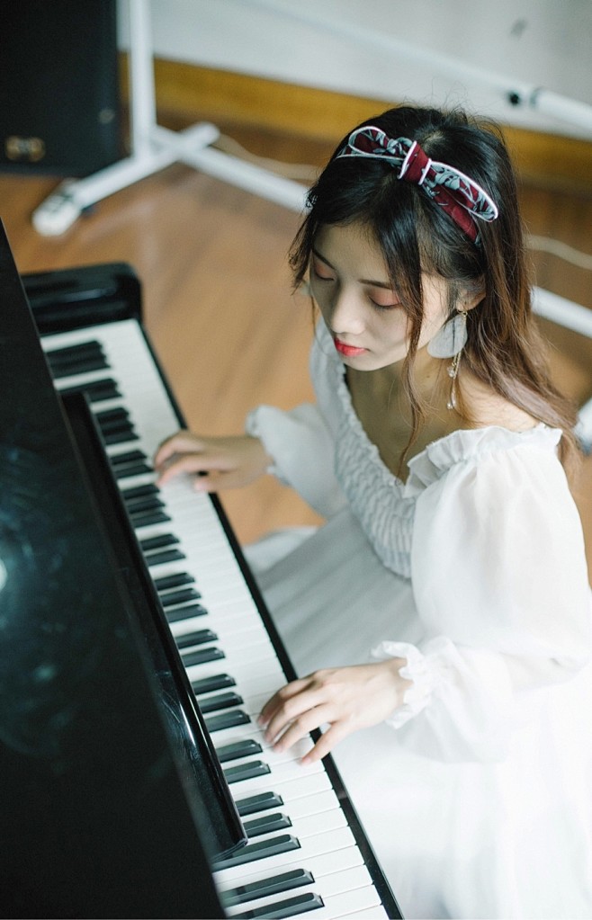 钢琴2 - 跑焦wang - CNU视觉...