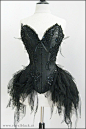 服裝｜Royal Black的高級束身衣定制。地址：http://t.cn/zYNoG1T
