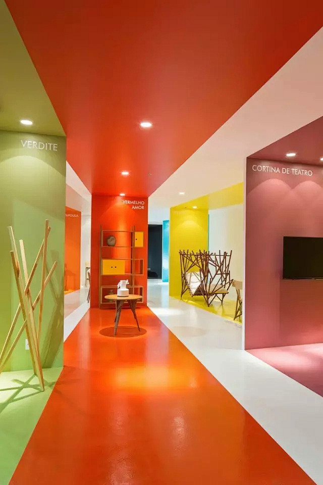 巴西COR Shop家具展厅空间设计