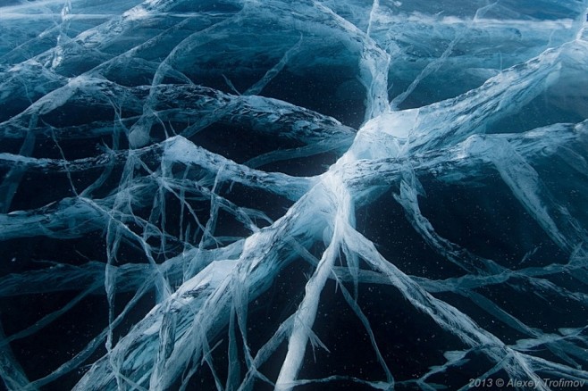 环球地理：贝加尔湖冰雪奇景（20P）（第...