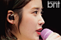 组图：IU亮相新专辑音乐会 久违回归演绎青春成长 : IU在首尔Fan Square举行正规4辑《Palette》音乐鉴赏会。