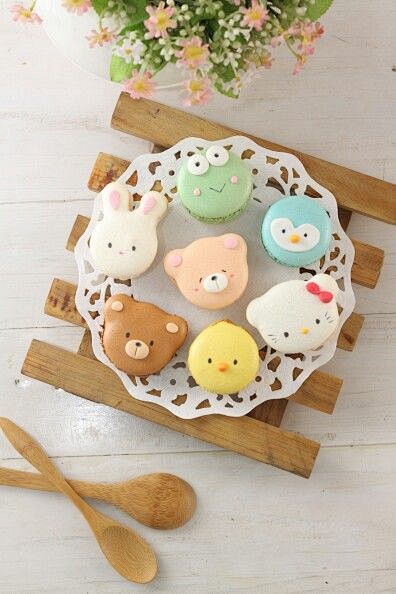 Cute macarons: 