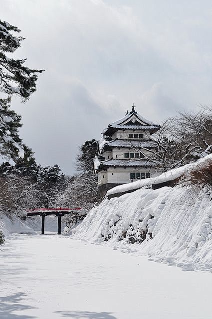 Hirosaki castle cast...