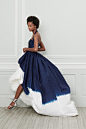 Oscar de la Renta Resort 2019 Fashion Show : The complete Oscar de la Renta Resort 2019 fashion show now on Vogue Runway.