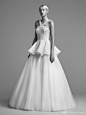 #BangzCollection# Viktor & Rolf Bridal Fall 2018 | 荷兰双子星的第三个婚纱系列，甜美浪漫的外表之下，富有Viktor & Rolf式的戏剧与巧思 ​​​​