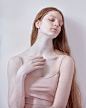 Contemplation : Fine Art Photography project, a series of portraits inspired by paintings of Botticelli and Hammershøi 