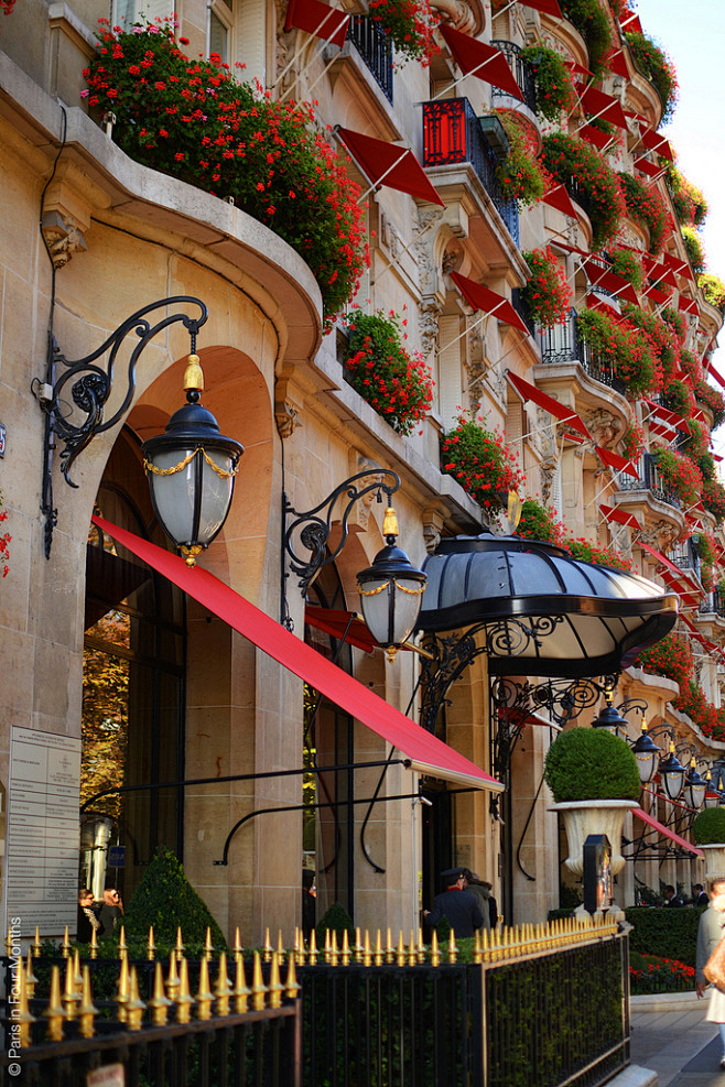 Hôtel Plaza Athénée,...