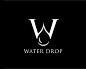 单一字母W,和水滴的结合