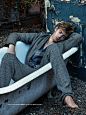 【EDITORIAL】Ben Allen Falls Asleep for GQ Turkey