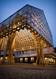 灵感邦采集到architecture丨木结构丨木制建筑丨幕墙建筑